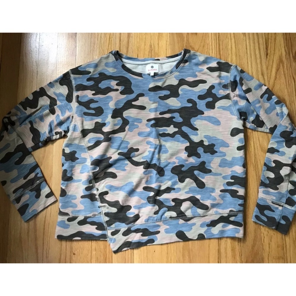 Sundry Pink‎ Camo Sweatshirt size 2 A7